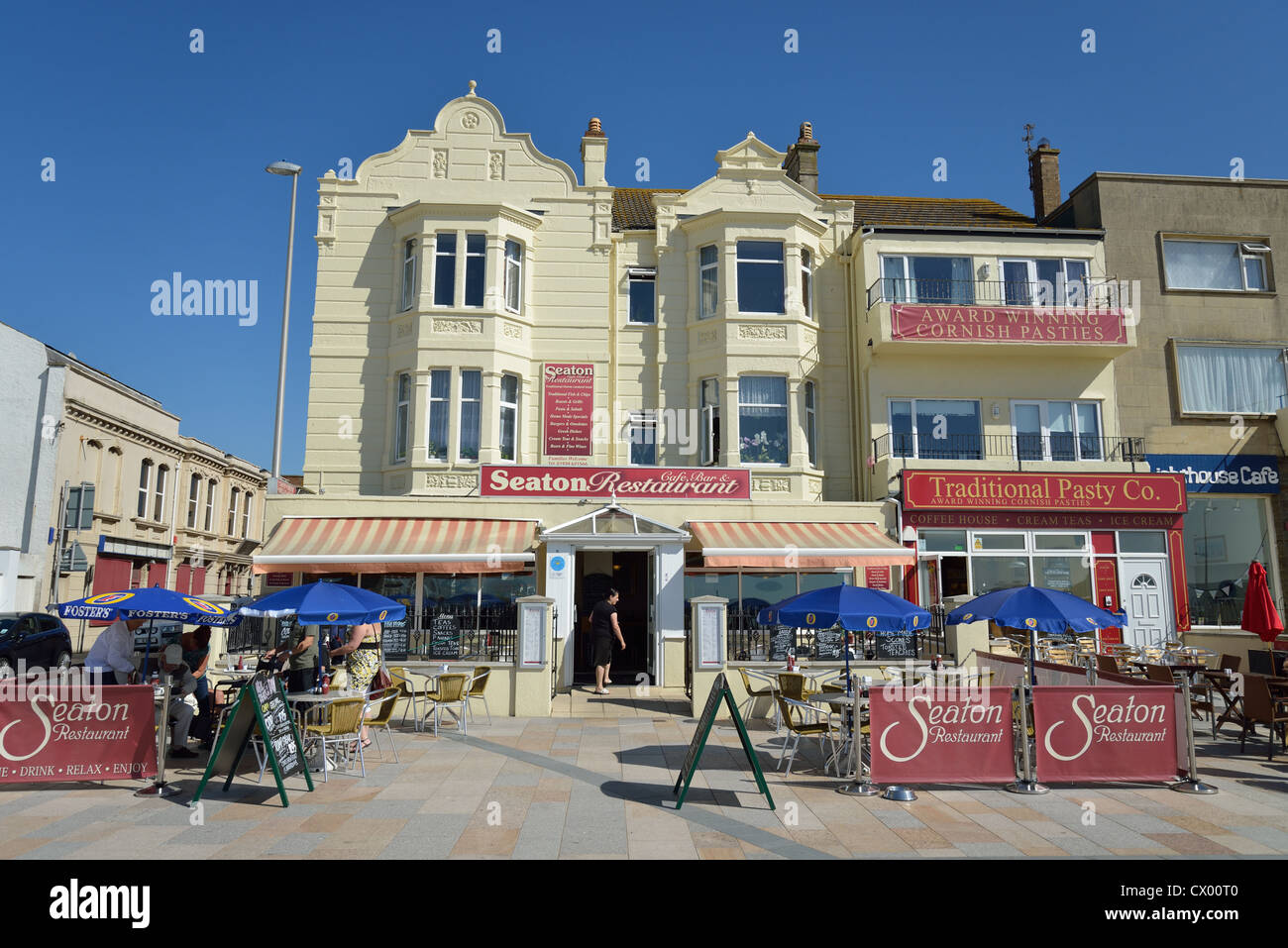 Restaurants am Strand, Beach Road, Weston-Super-Mare, Somerset, England, Vereinigtes Königreich Stockfoto