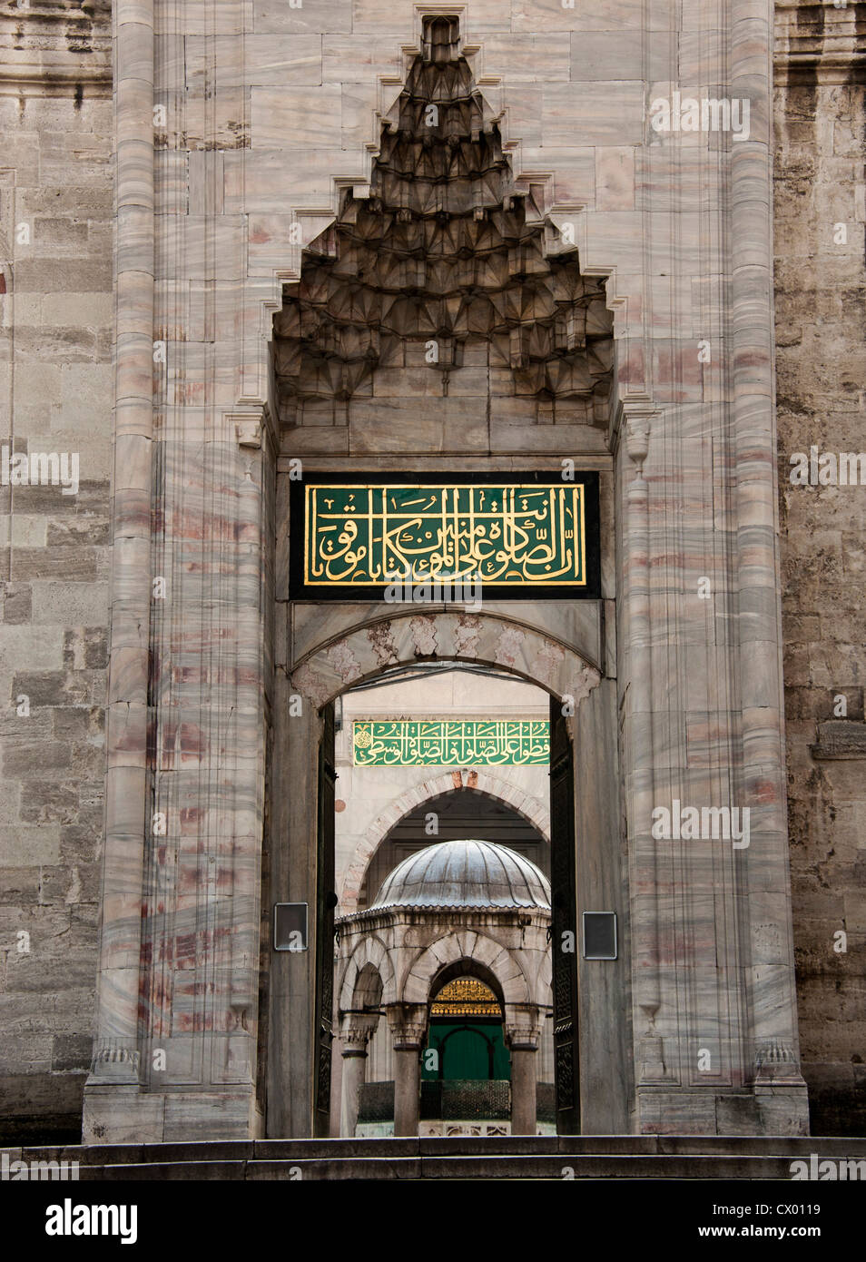 Eingang für das Publikum, die blaue Moschee in Istanbul Türkei Stockfoto