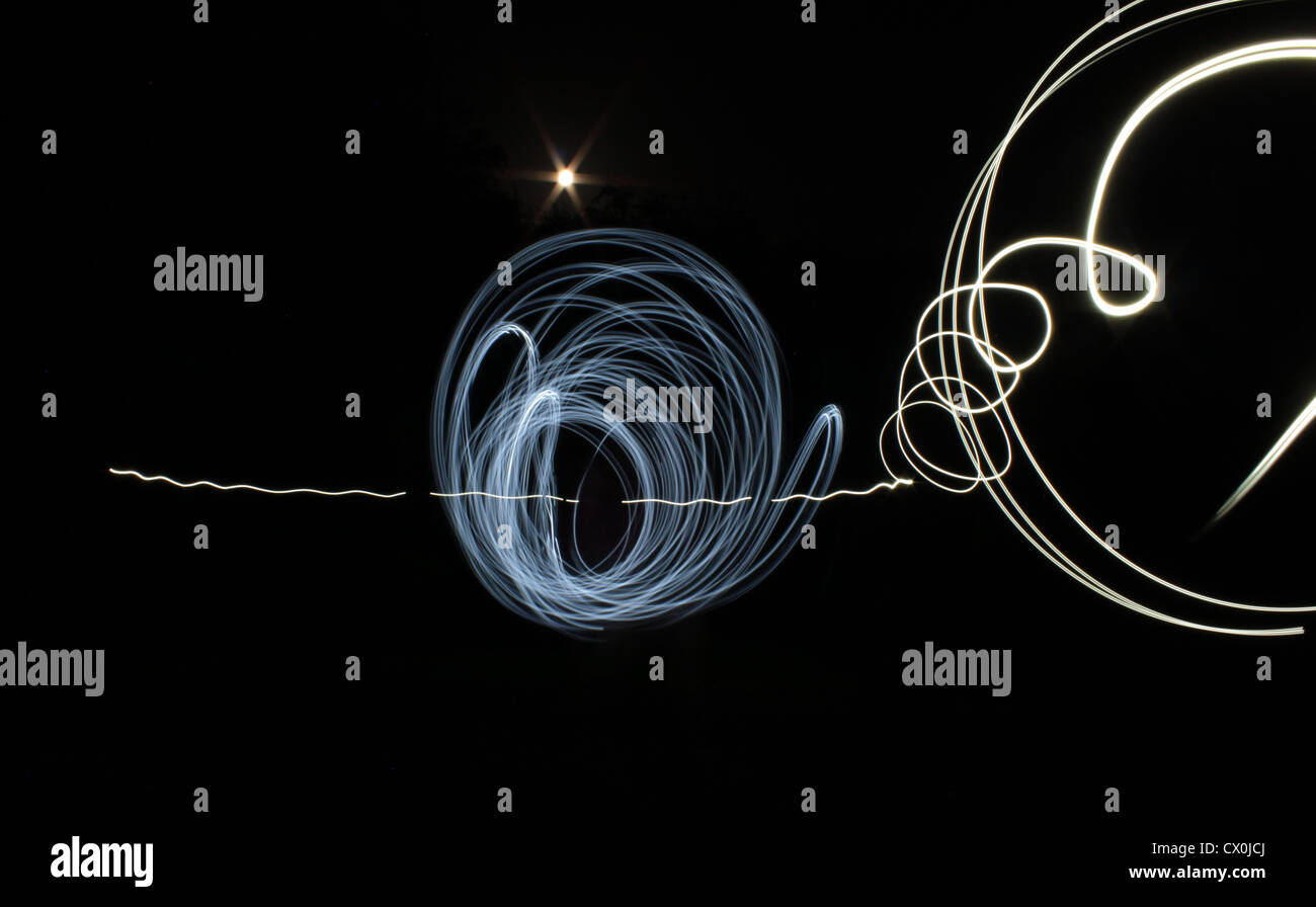 Lightpainting in der Nacht, Milton Keynes Stockfoto