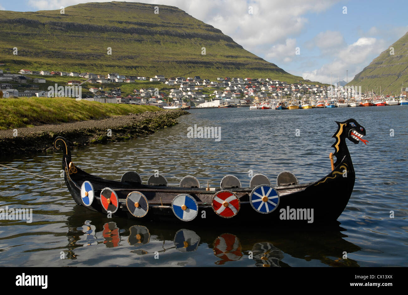 Boot, Viking Stil, Klaksvik, Bordoy Island, Färöer Inseln Stockfoto
