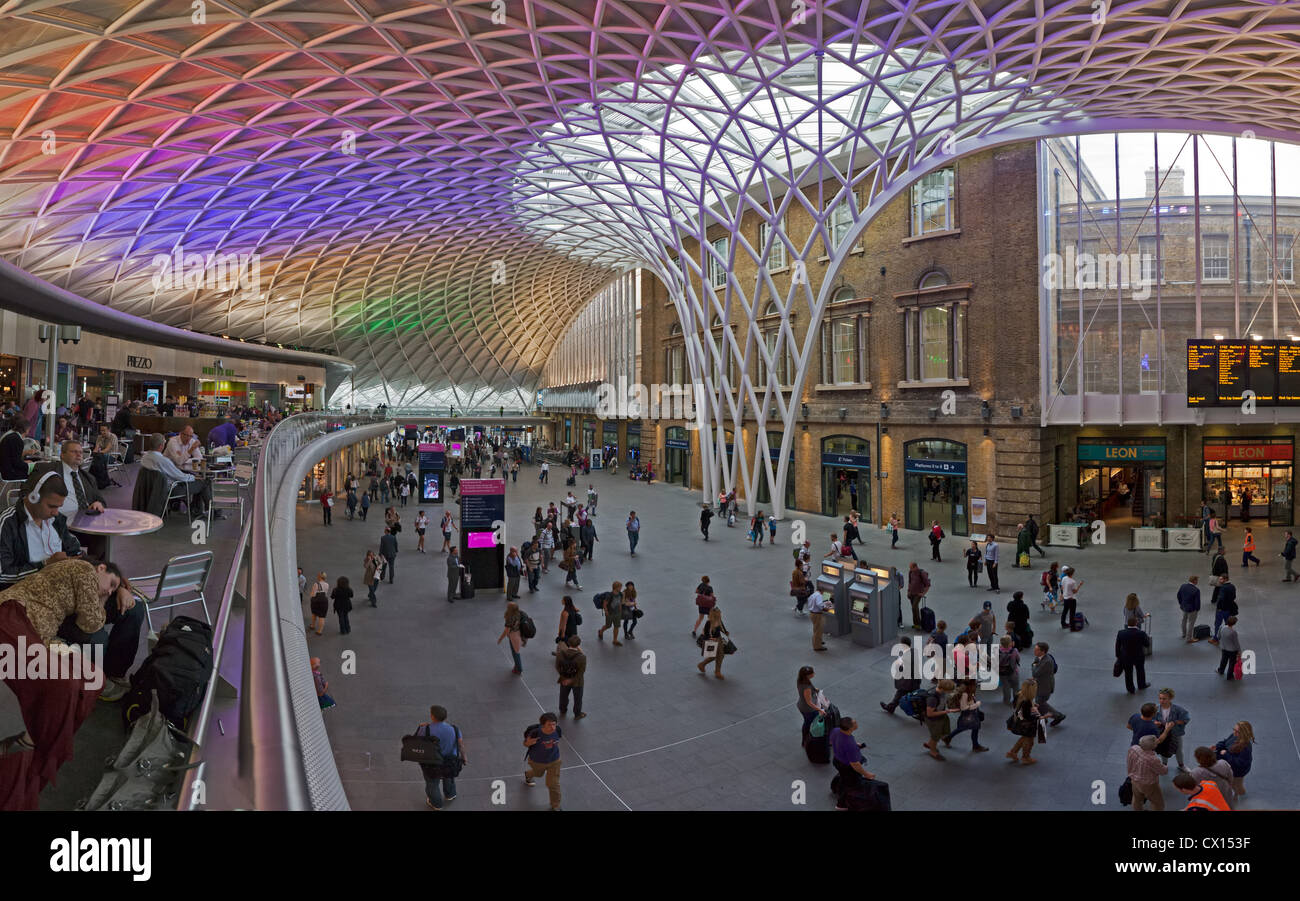 Panorama der neuen Erweiterung zu Kings Cross Station in London Stockfoto