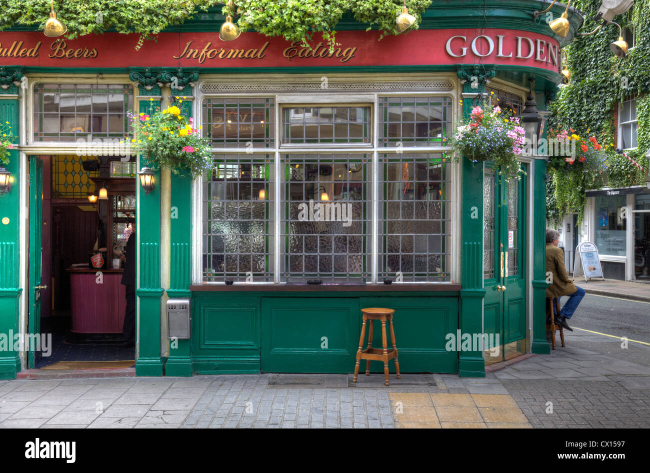 Typisch London Pub, England. Stockfoto