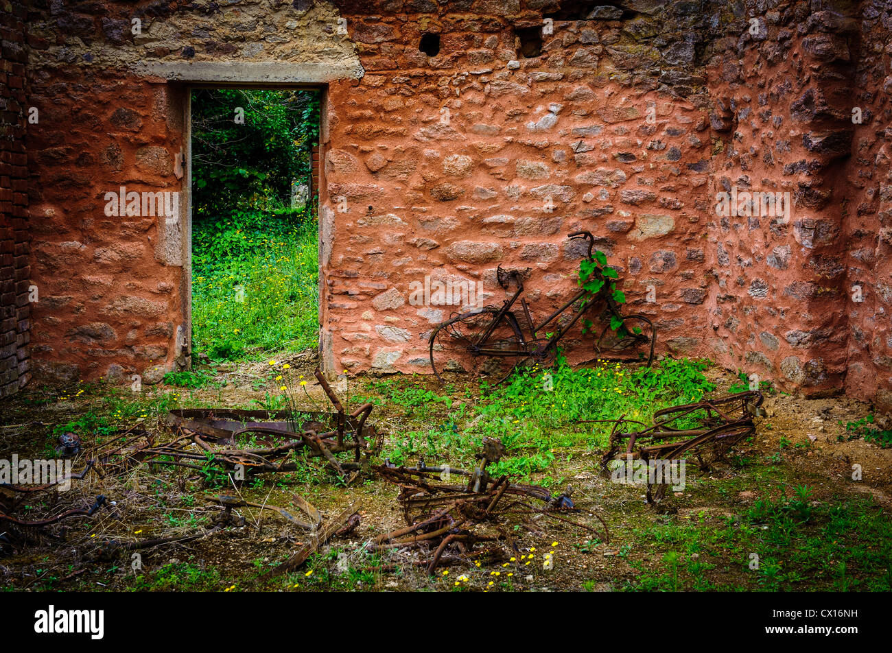 Szene in das Dorf von Oradour-Sur-Glane - das Dorf der Märtyrer France Stockfoto