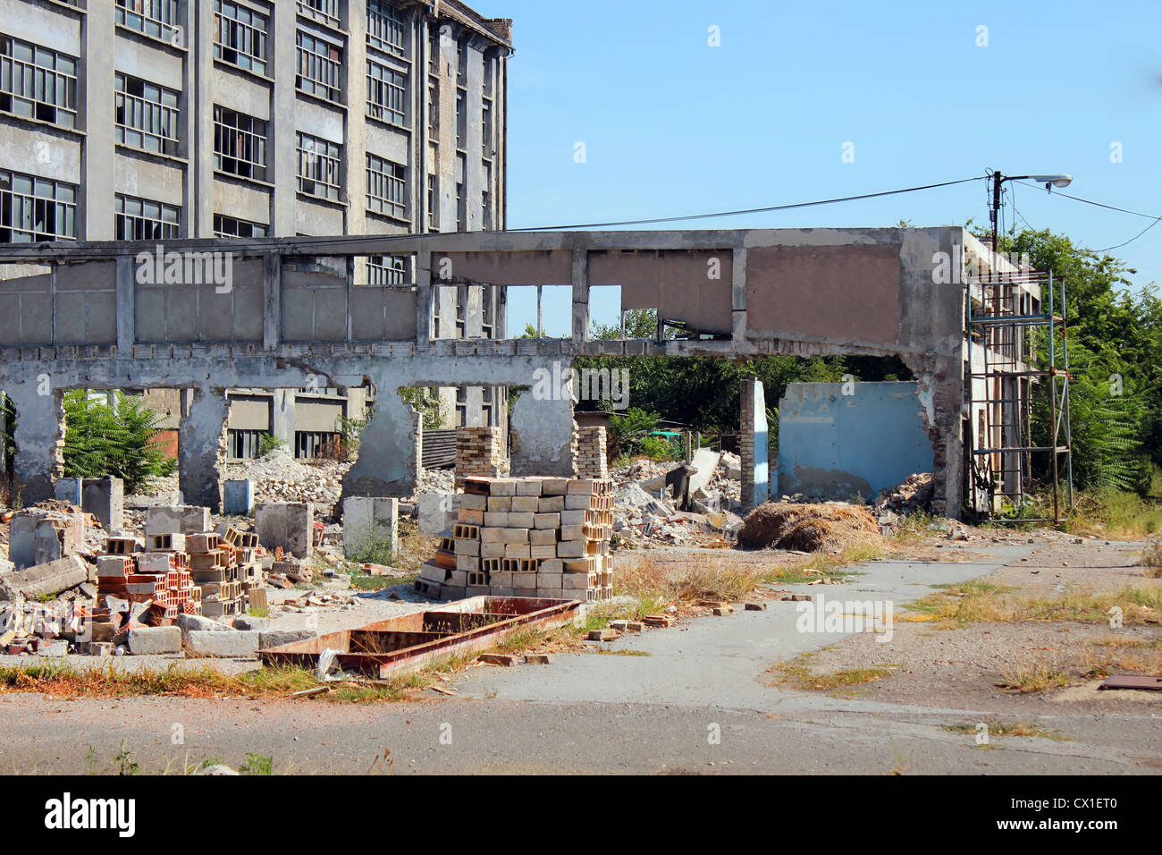 Fabrik, alte, ruinieren, Maschinen, Werkzeug, Fenster, Sonne, gebrochen Stockfoto