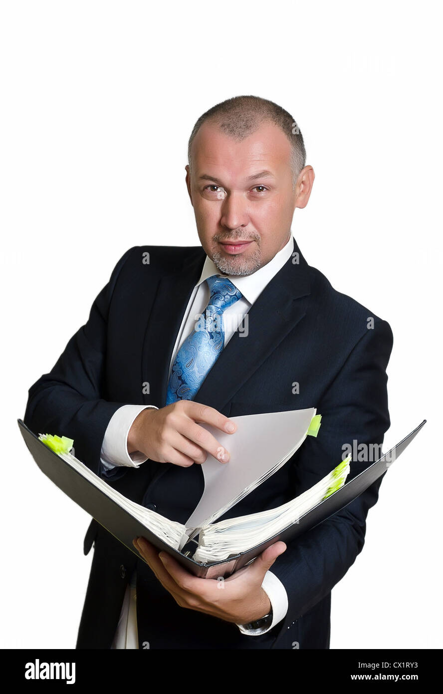 Mann im Anzug hält einen Ordner mit Dokumenten Stockfoto