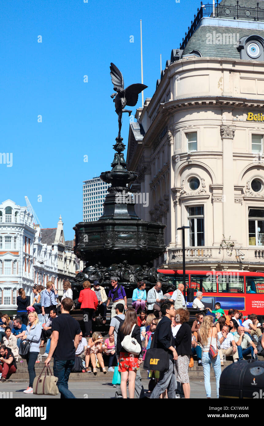 Statue des Eros am Piccadilly in London Großbritannien. Stockfoto