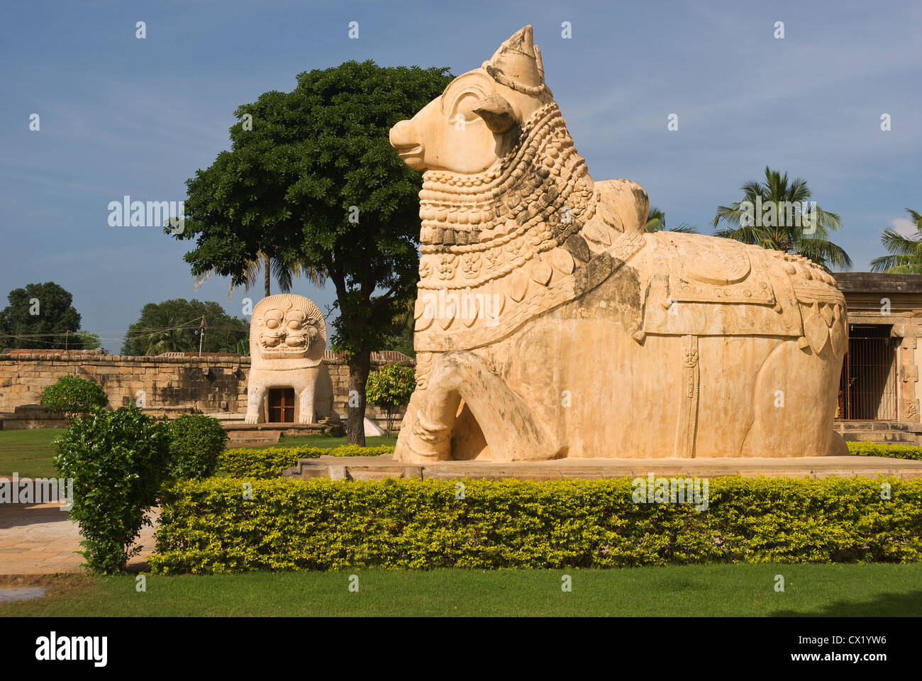 Elk201-4577 Indien, Tamil Nadu, authentische Brihadishwara-Tempel, Wächter-Figur Stockfoto