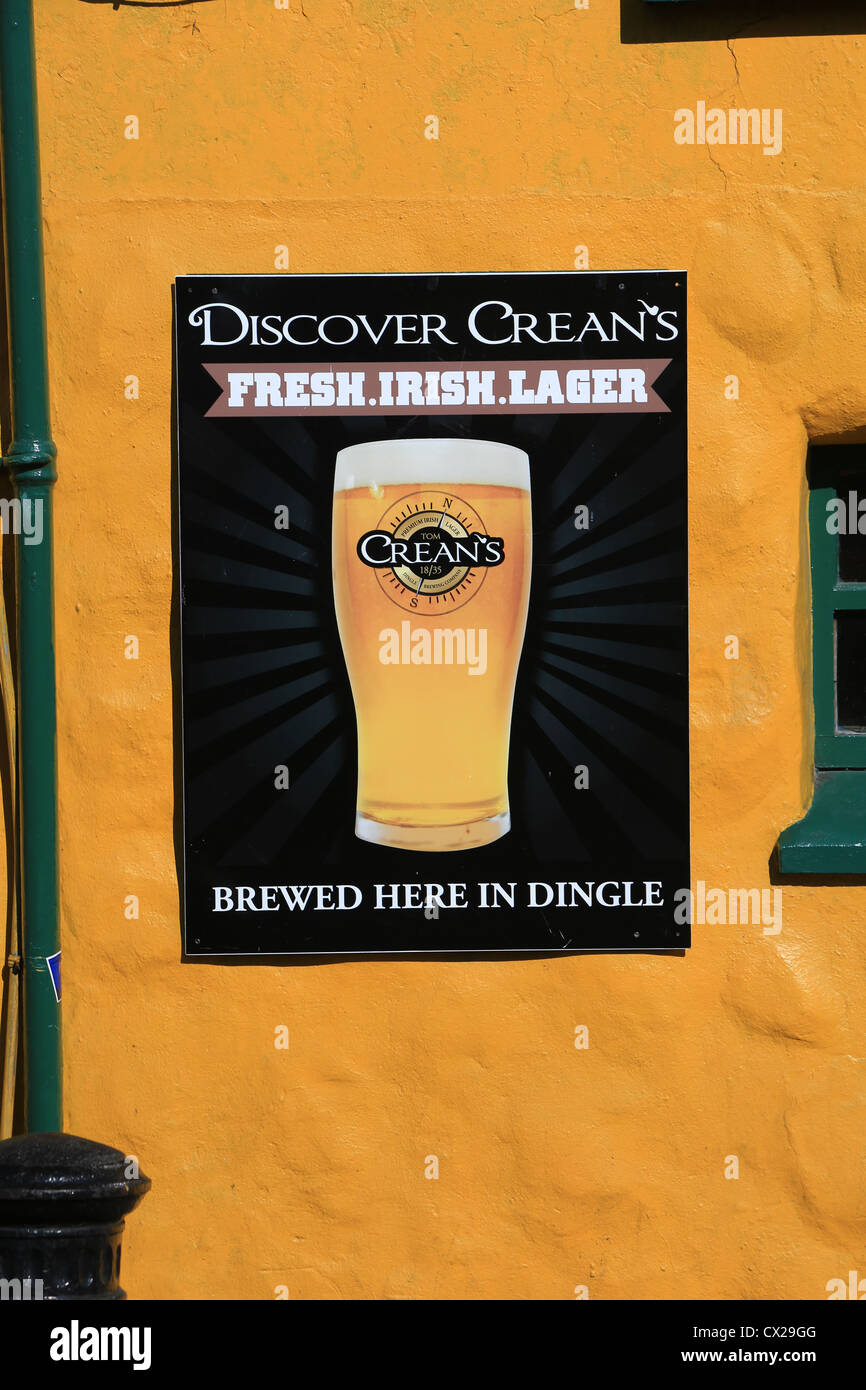 Irland, co, County Kerry, Dingle Halbinsel, Bar Pub Schild Werbung entdecken Creans, frische irische Lagerbier, Stockfoto