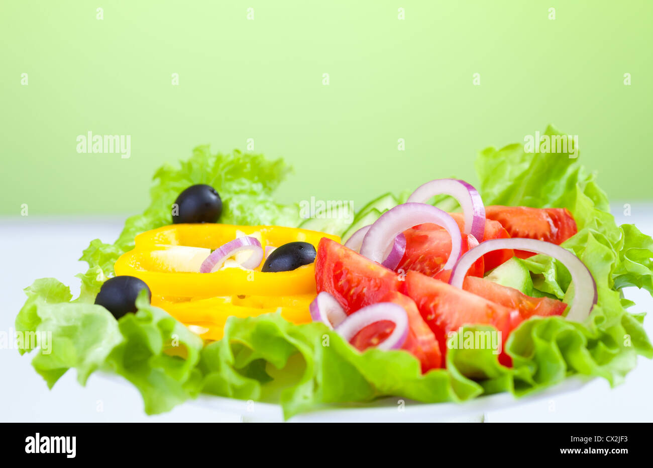 gesundes Essen Salat aus frischem Gemüse Stockfoto