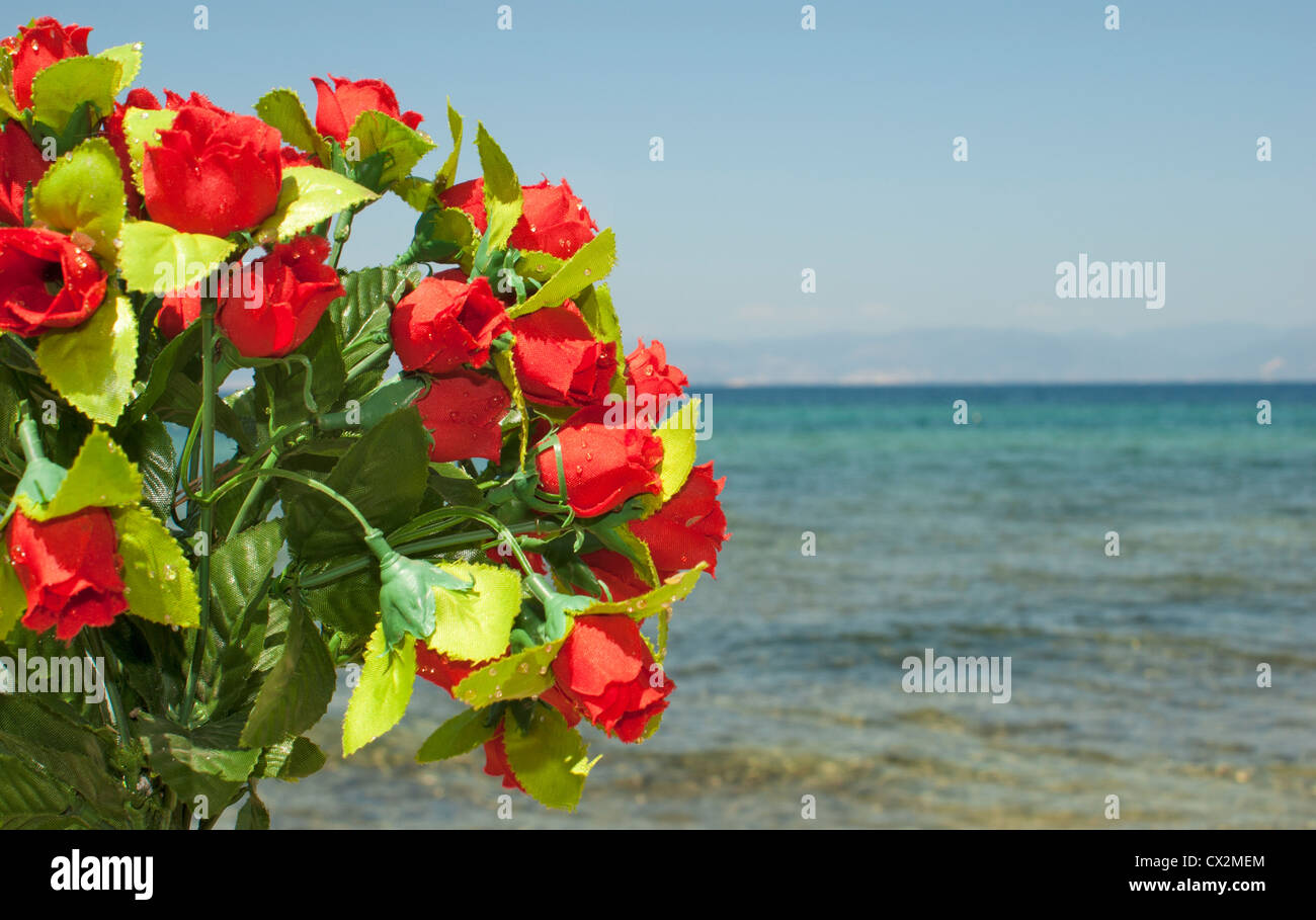 Brautstrauß Rosen am Strand Stockfotografie Alamy