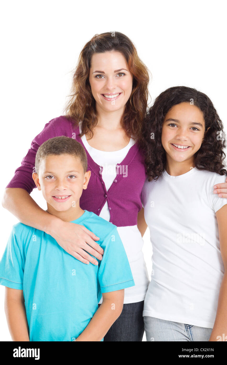 glückliche Mutter und Kinder in weiß Stockfoto