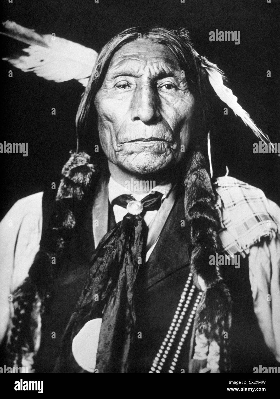Chef Wolf Robe, Cheyenne-Indianer, Porträt, 1909 Stockfoto