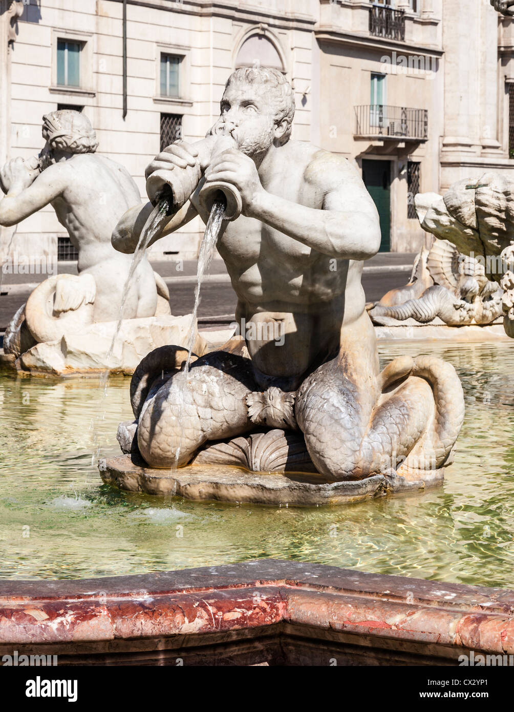Statue von Triton dargestellt als Merman, Fontana del Moro, Piazza Navona, Latium, Rom, Italien. Stockfoto