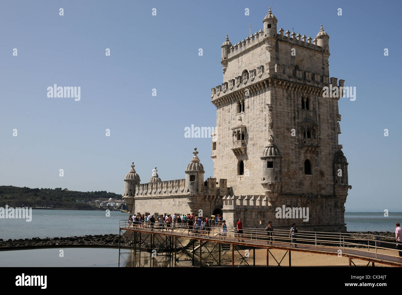 Turm von Belem steht am Ufer des Tejo, Belem, Lissabon, Portugal Stockfoto