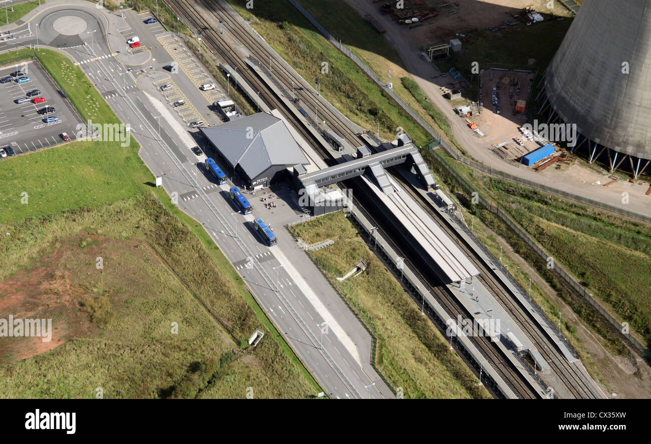 Luftaufnahme von East Midlands Parkway Bus und Bahnhof interchange Stockfoto