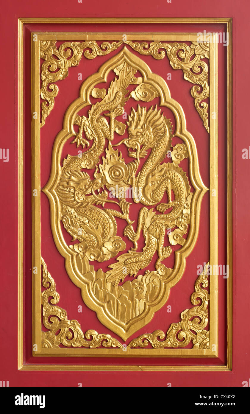 Drachen-Rahmen, Chainese Dekoration für Fenster im Tempel Stockfoto