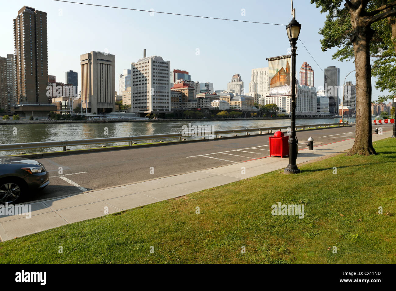 Upper East Side von Manhattan, wie gesehen von Roosevelt Island, New York City, NY, USA Stockfoto