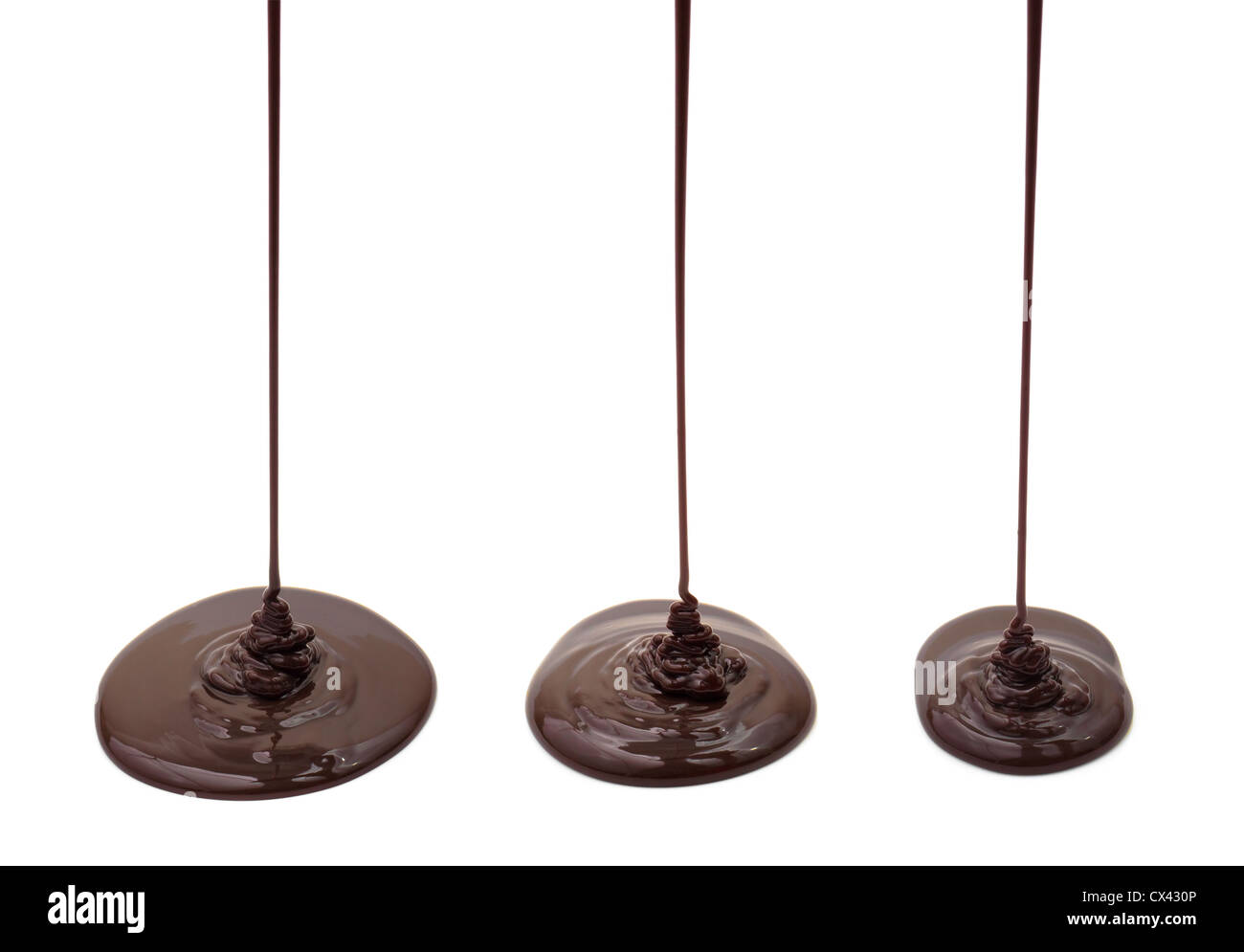 Heiße Schokolade Stream isoliert auf weiss Stockfoto