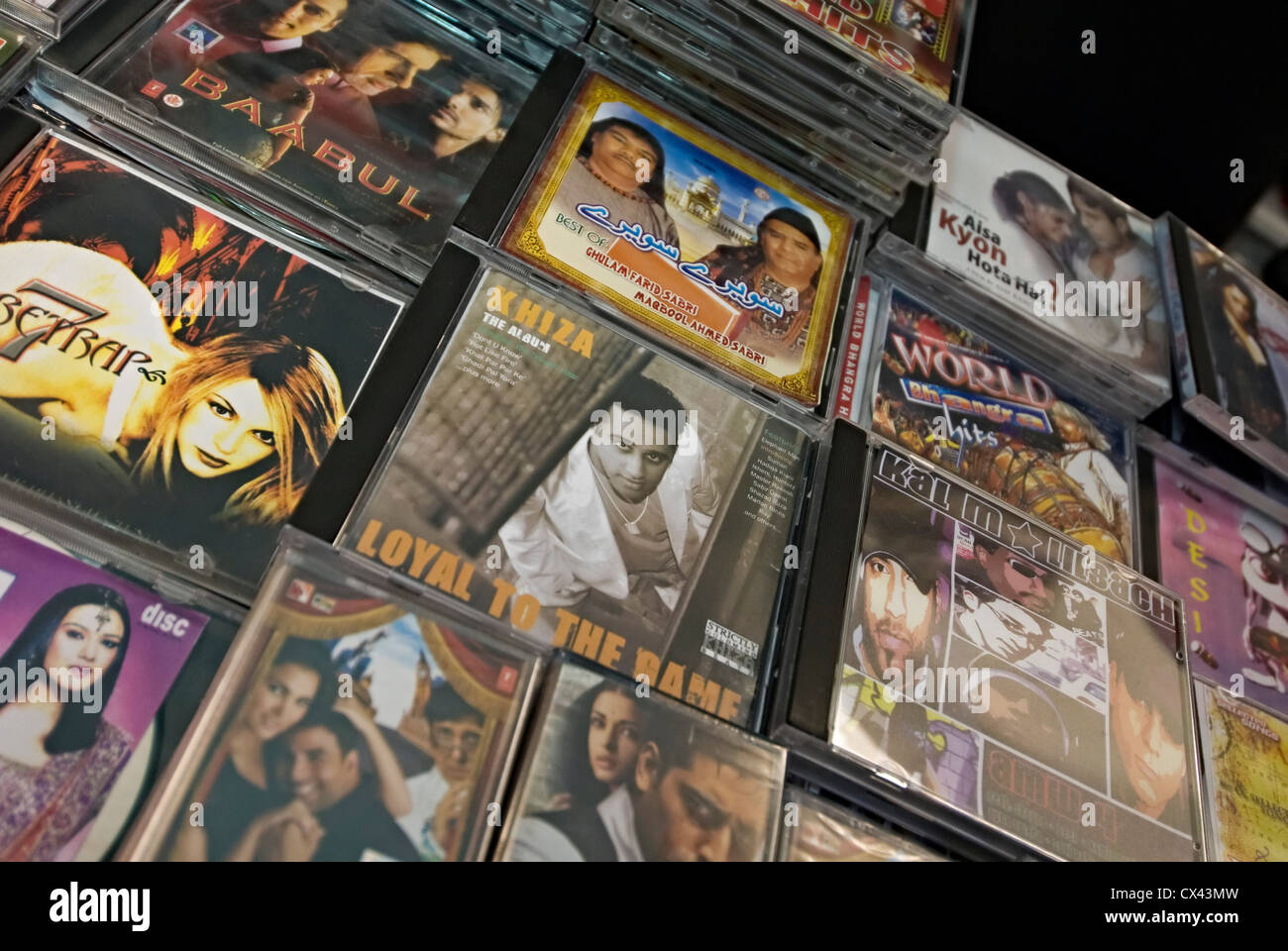 Asiatische indische Rekord cd-dvd-Musik-shop Stockfotografie - Alamy