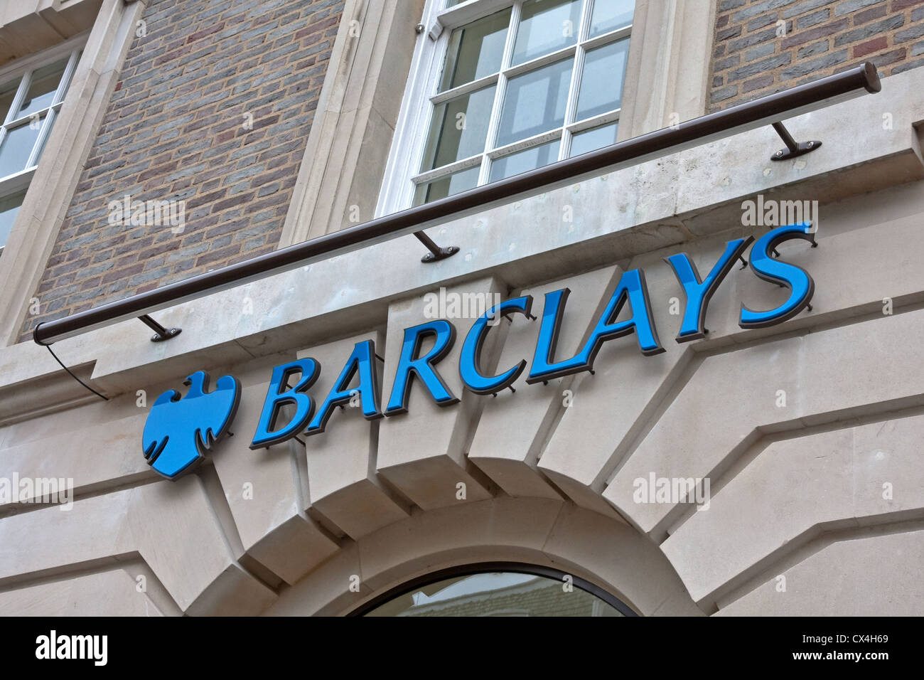 Melden Sie sich über Barclays Bank-Filiale Stockfoto