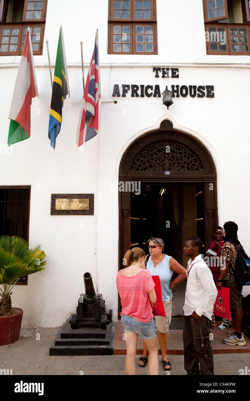 Eingang zum The Africa House Hotel, Stonetown, Zanzibar Afrika Stockfoto