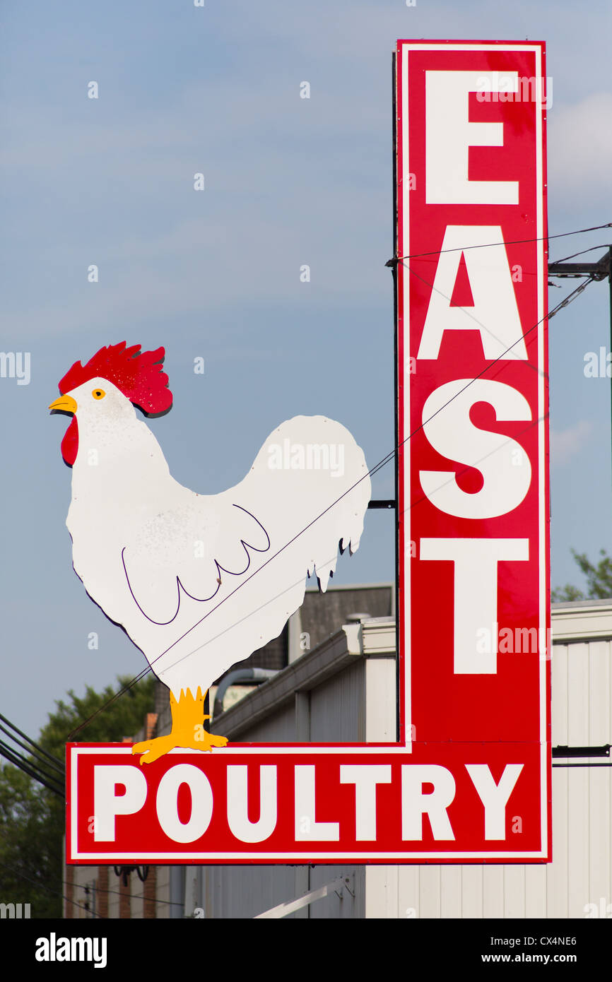 Metallische East Austin Poultry Zeichen mit einem Huhn Stockfoto