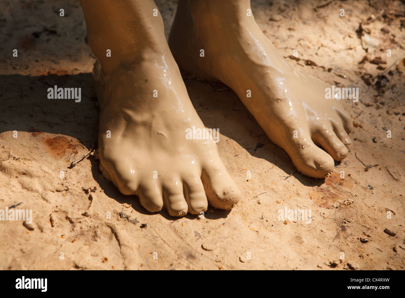 Füße im Schlamm Nahaufnahme Stockfoto