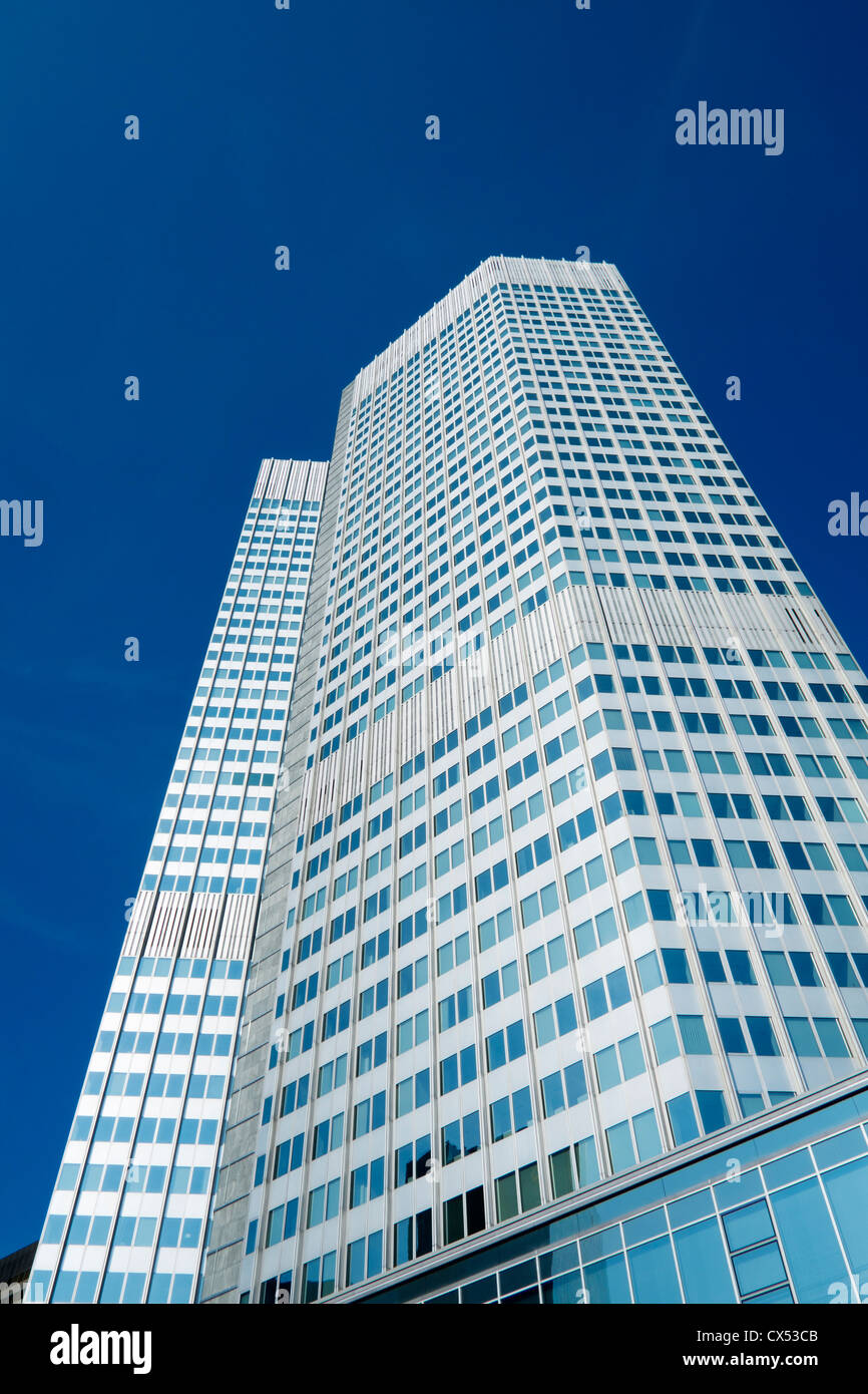 Turm mit Hauptsitz der Europäischen Zentralbank, EZB, im Bankenviertel von Frankfurt am Main Deutschland Stockfoto