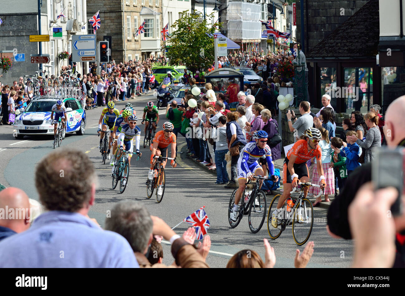 Tour durch Großbritannien 2012 durchläuft Okehampton auf Stufe 7, Samuel Sanchez führt die Pause Stockfoto