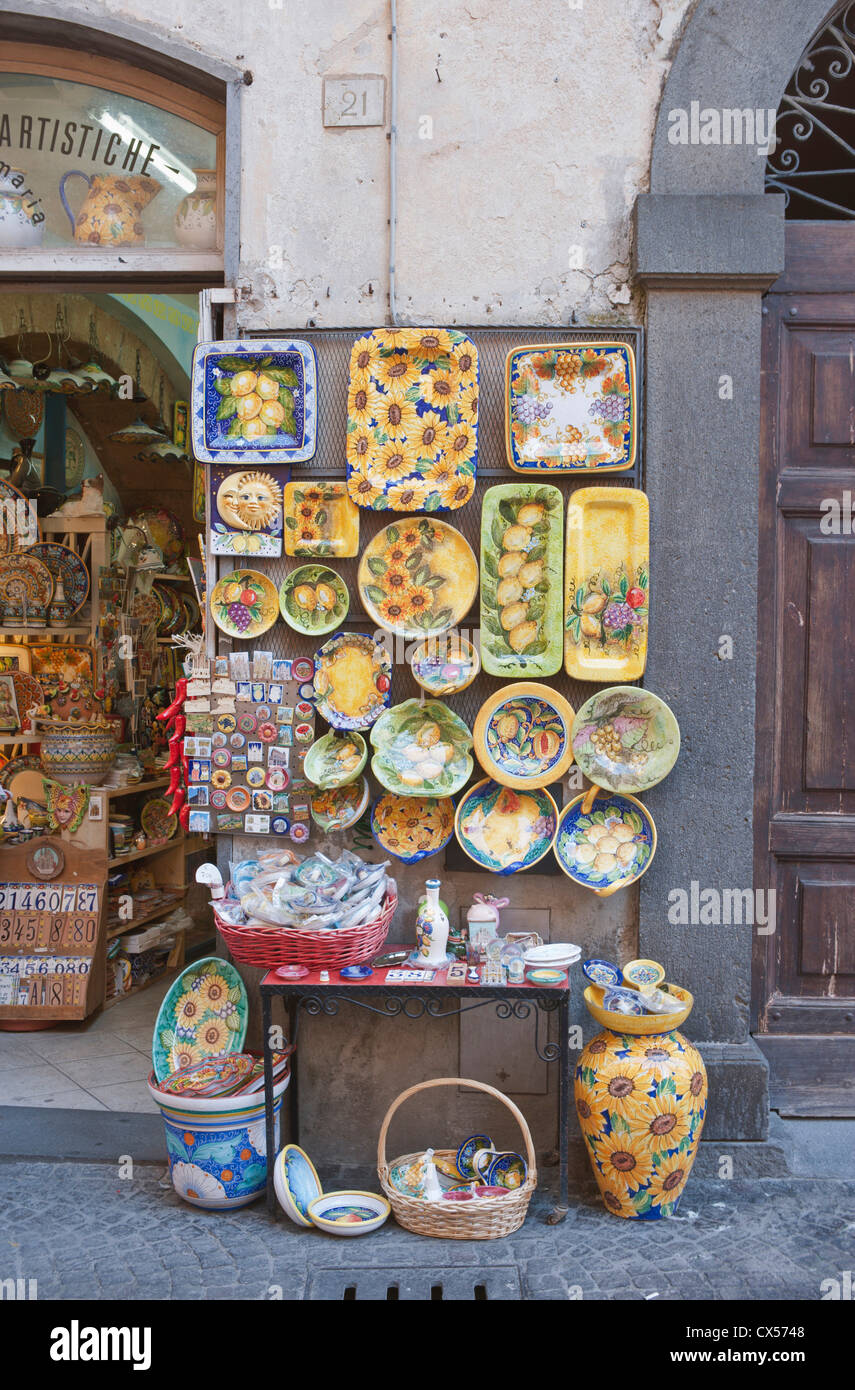 Europa, Italien, Umbrien, Orvieto, Souvenir Keramik zum Verkauf Stockfoto