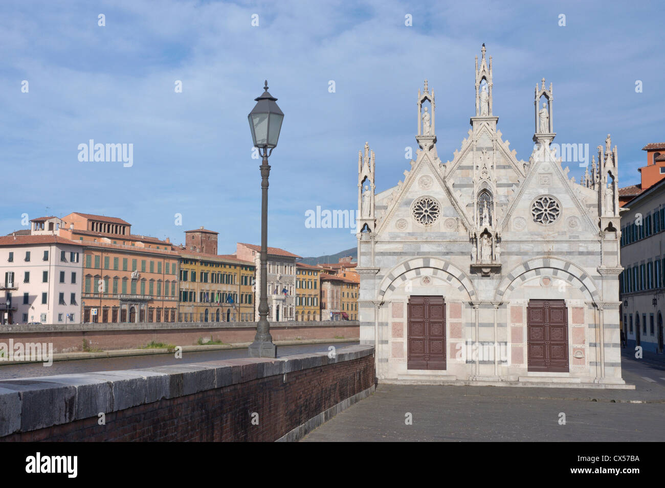 Europa, Italien, Toskana, Pisa, Santa Maria della Spina Kirche, gebaut im 13. Jahrhundert. Stockfoto