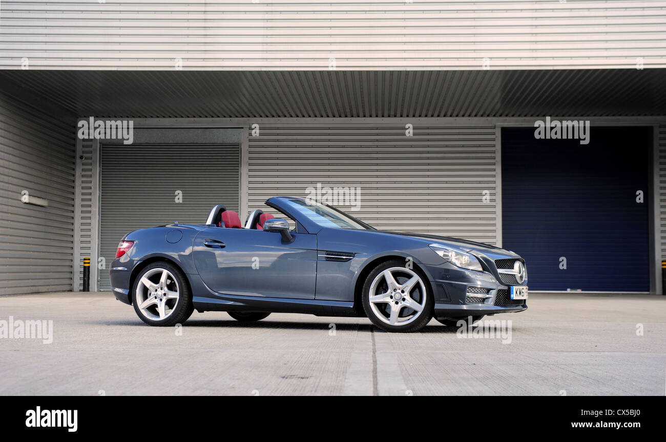 Mercedes Benz Slk Car Stockfotos Und Bilder Kaufen Alamy