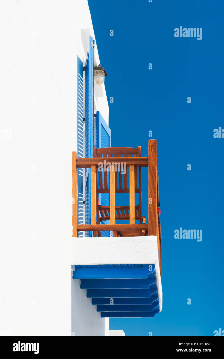 Balkon in griechischen Kykladenhaus Stockfoto