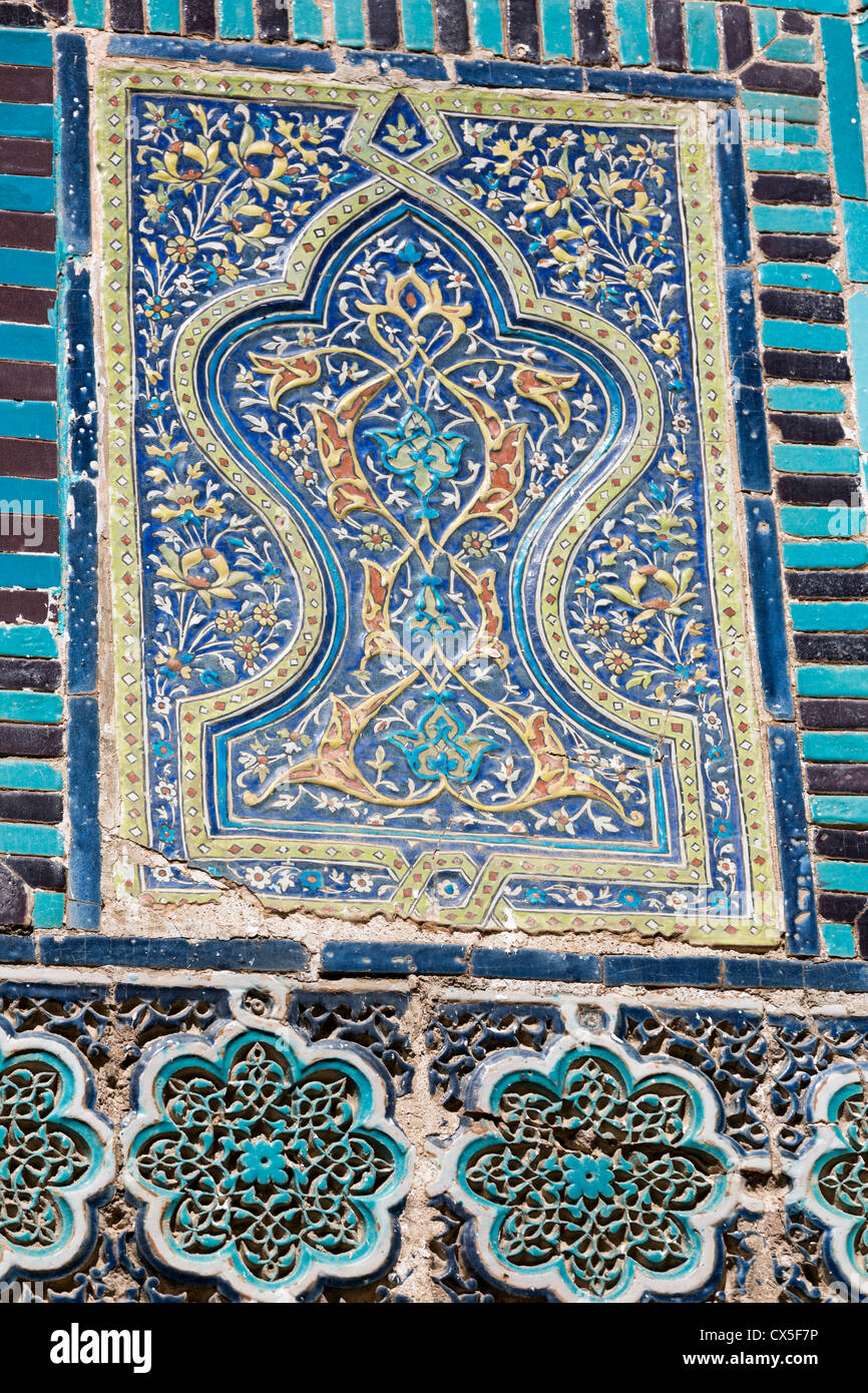 Detail der Handarbeit, Amirzada Mausoleum, Shah-i Zinda Grabanlage, Samarkand, Usbekistan Stockfoto