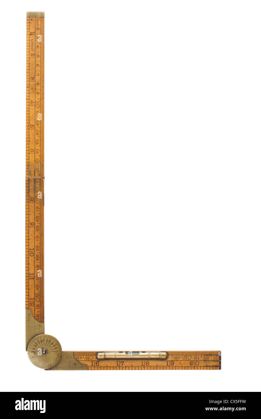 Antike des Tischlers Buchsbaum Faltung Regel Rabone mit Messing Ebene markiert und Winkelmesser, isoliert und mit Beschneidungspfad Stockfoto