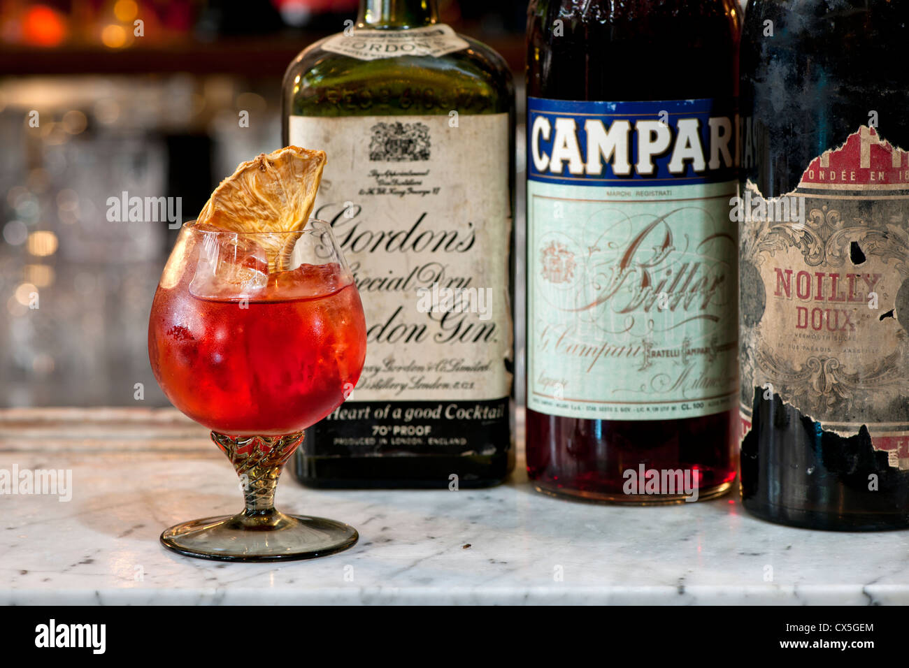 Campari vintage -Fotos und -Bildmaterial in hoher Auflösung – Alamy