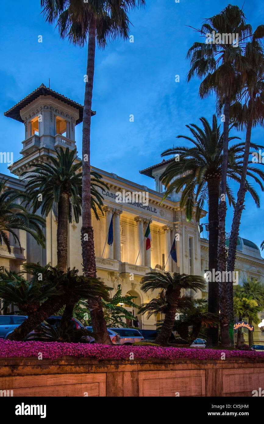 Das Casino in der Ortschaft San Remo (Sanremo) in der Provinz Imperia an der nordwestlichen Küste von Italien. Stockfoto