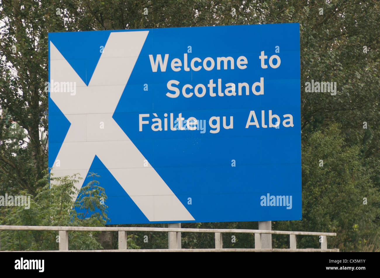 Willkommen in Schottland Straßenschild Stockfoto