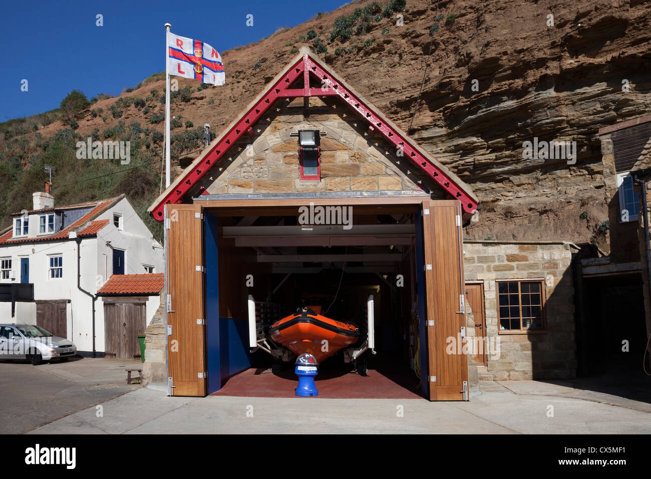 RNLI Lifeboat Station im Dorf Staithes North Yorkshire UK Stockfoto
