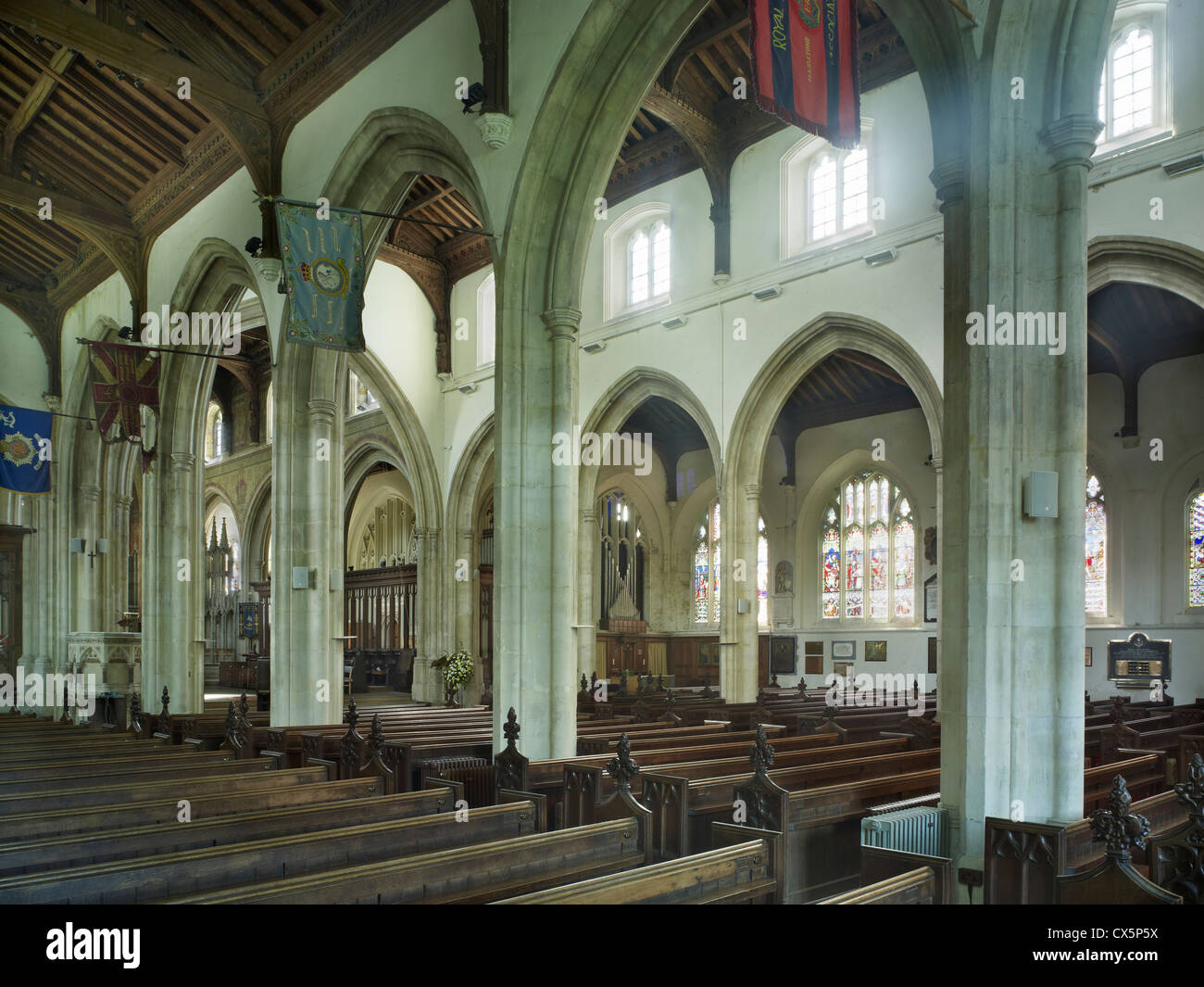Maidstone, Kent. Alle Heiligen dreischiffige Kircheninnere Stockfoto
