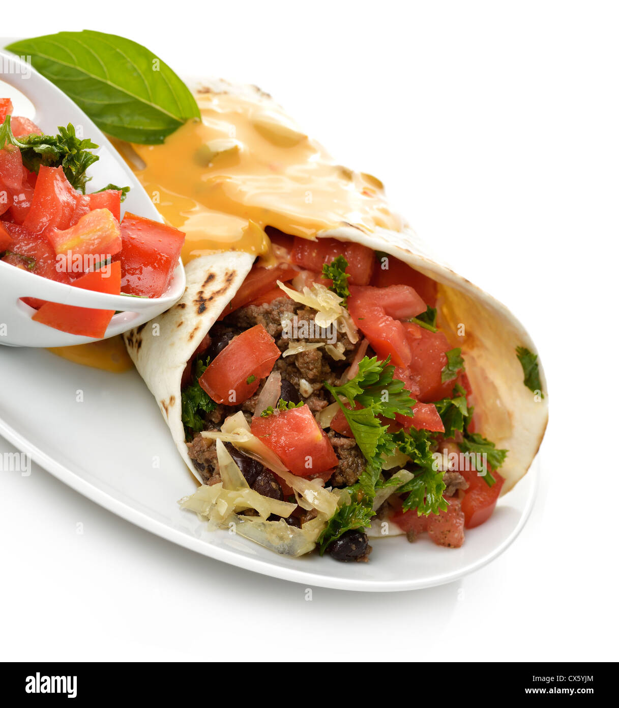 Burrito mit Rindfleisch und Gemüse Stockfoto