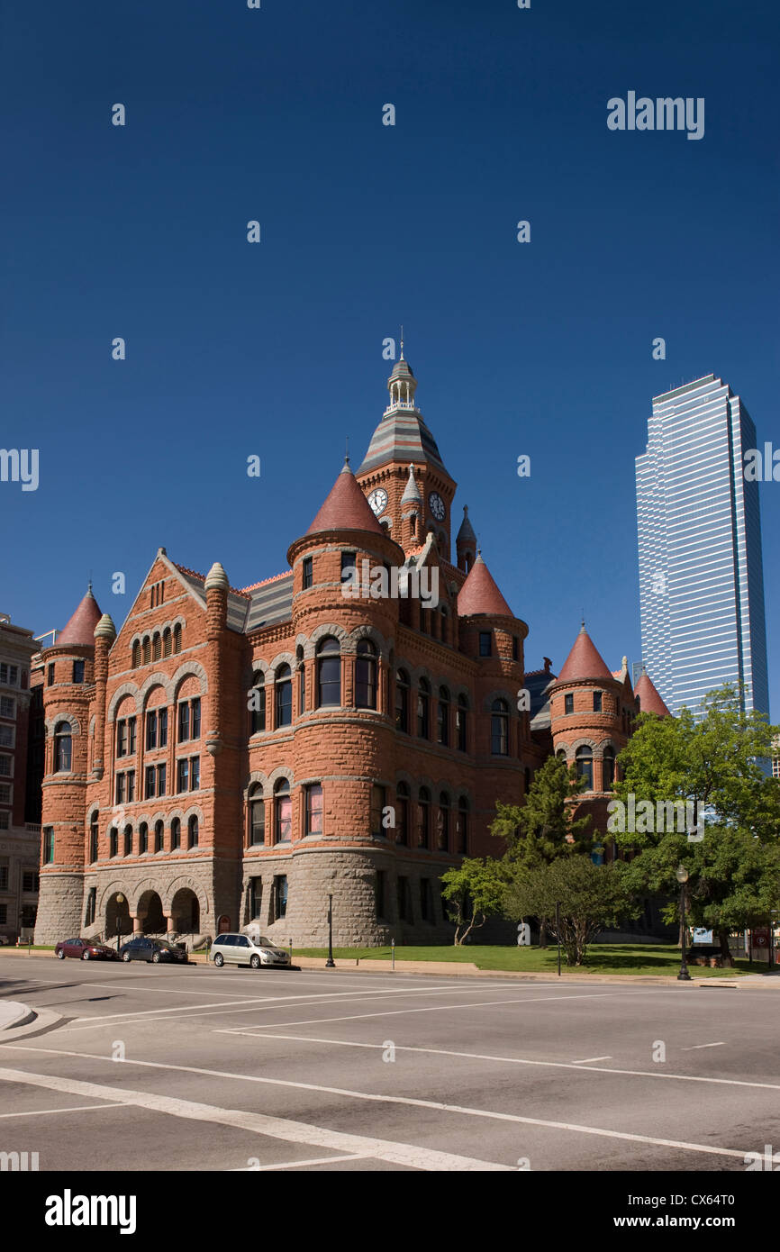 OLD RED COURTHOUSE MUSEUM DOWNTOWN DALLAS TEXAS USA Stockfoto