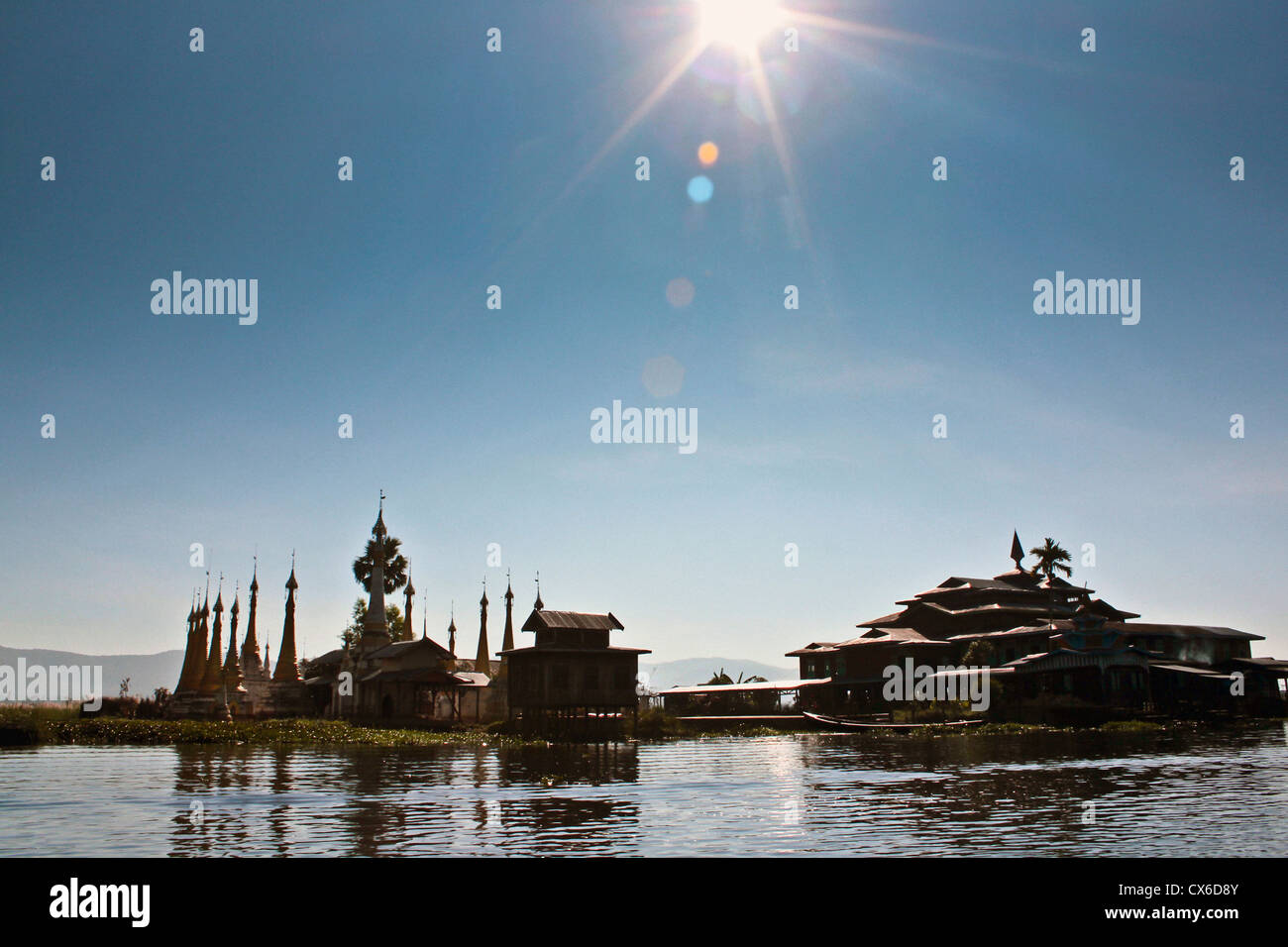 Ein Indein Dorf in Inle-See, Birma Stockfoto