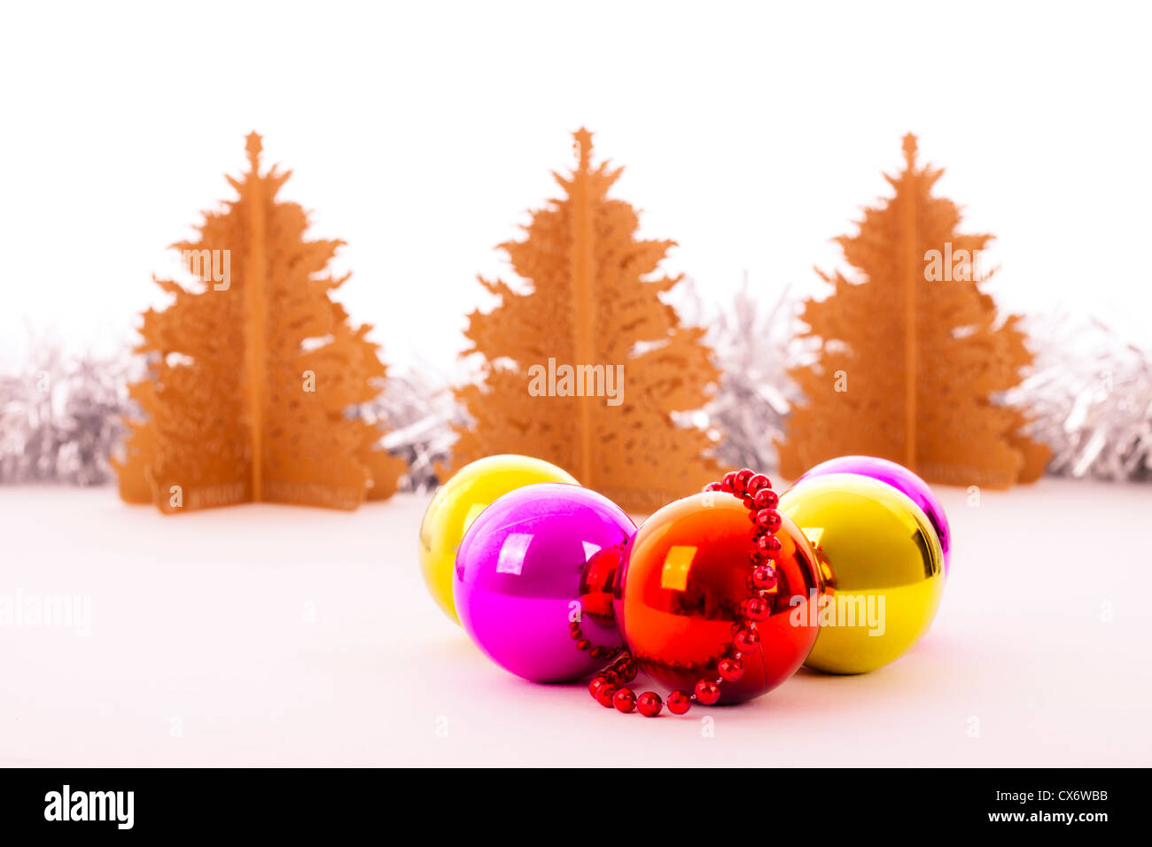 Weihnachtsdekoration, auf weißem Hintergrund. Stockfoto