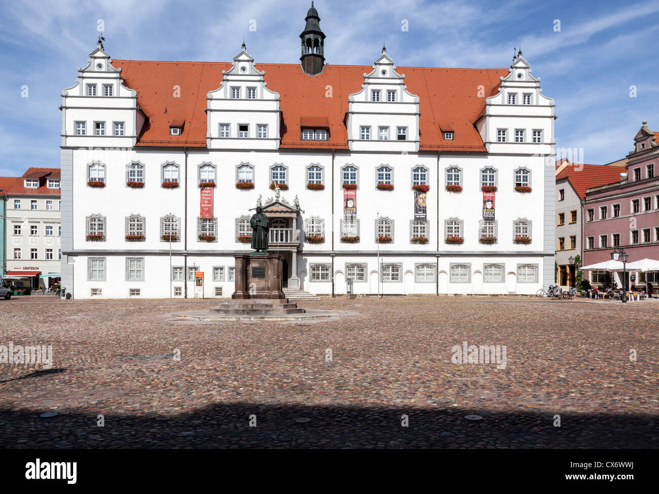 Rathaus und Marktplatz, Lutherstadt Wittenberg, Sachsen Anhalt, Deutschland Stockfoto