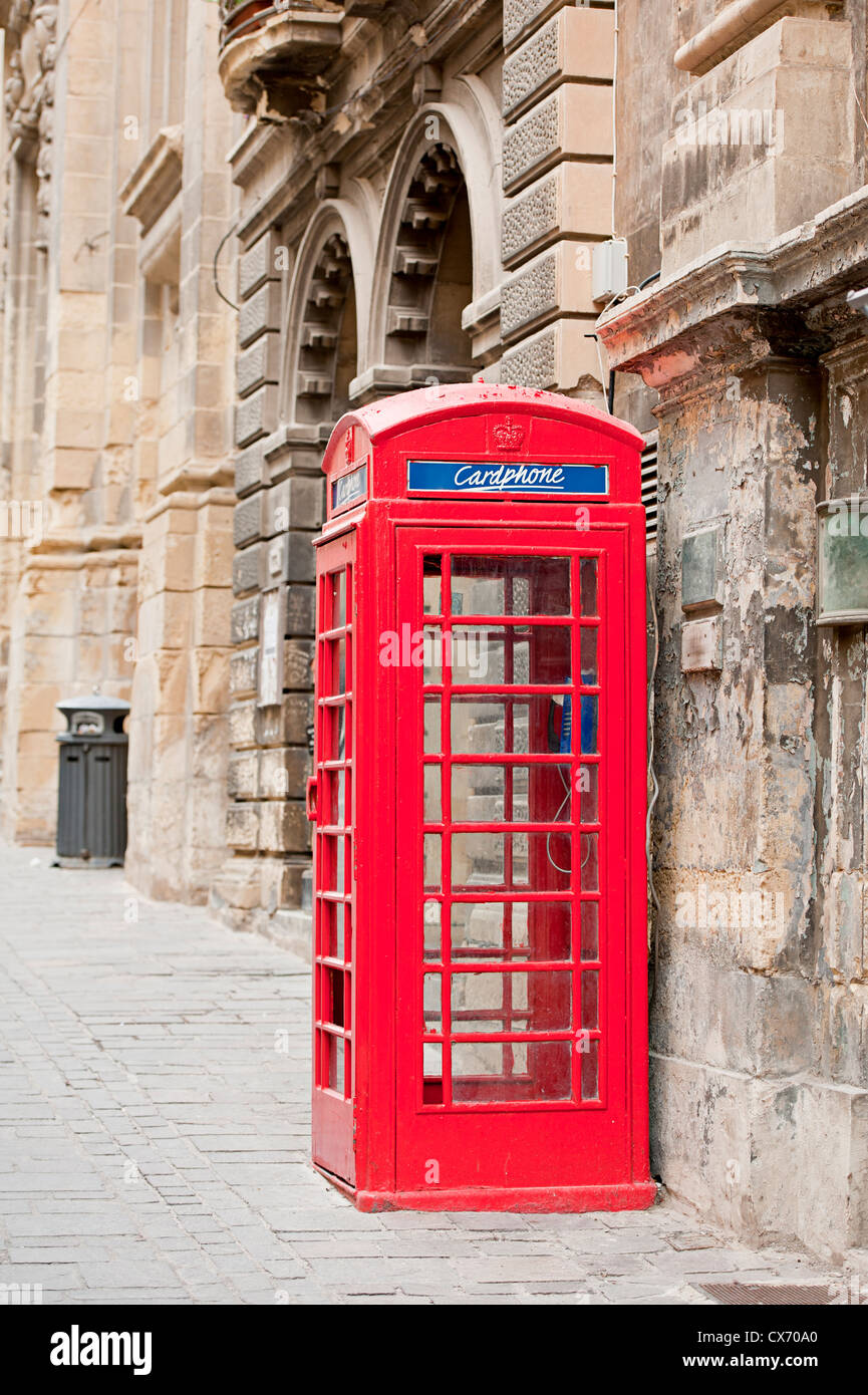 Telefonzelle in Valletta, Malta Stockfoto