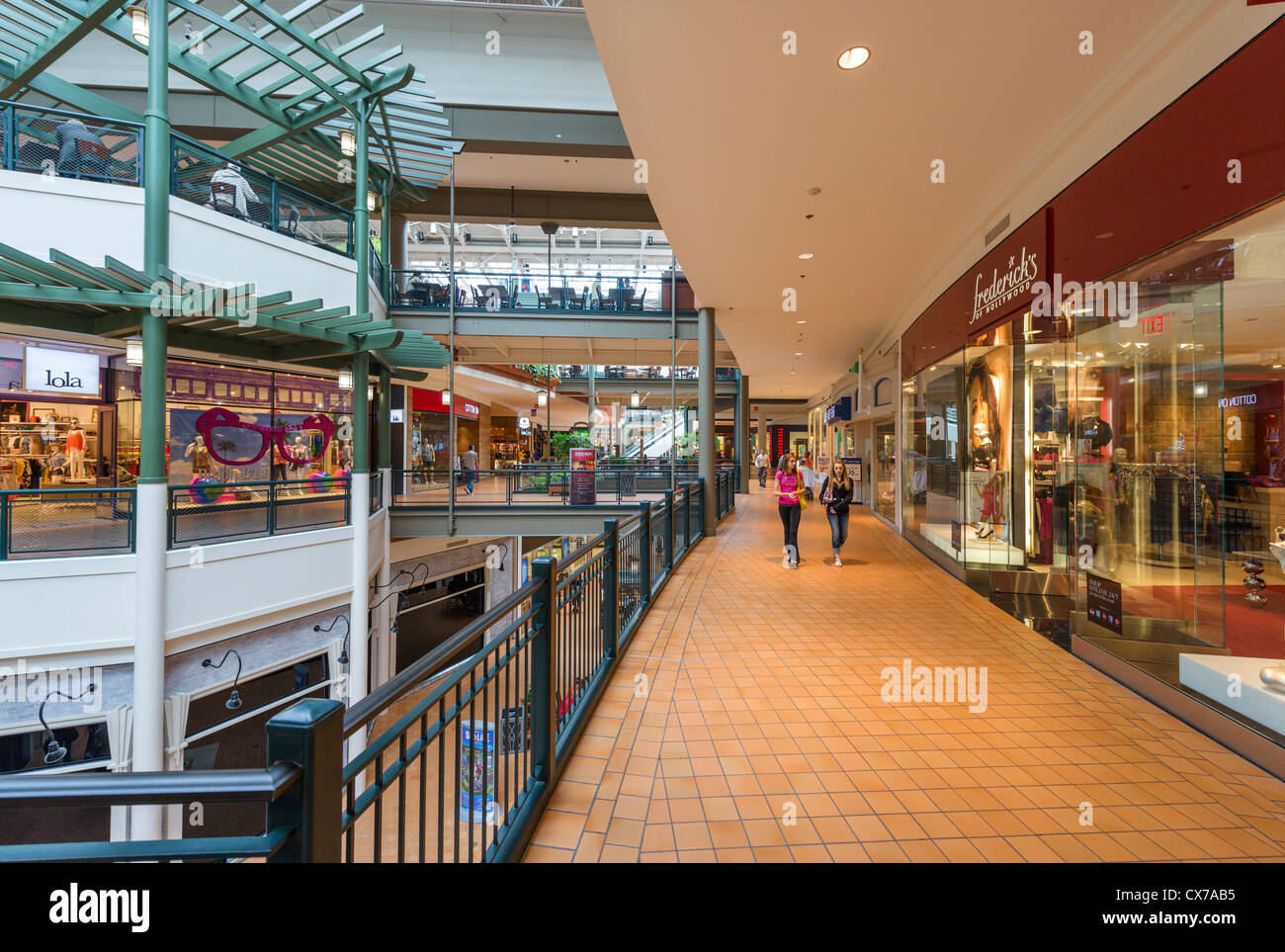 Geschäfte in der Mall of America in Bloomington, Minneapolis, Minnesota, USA Stockfoto