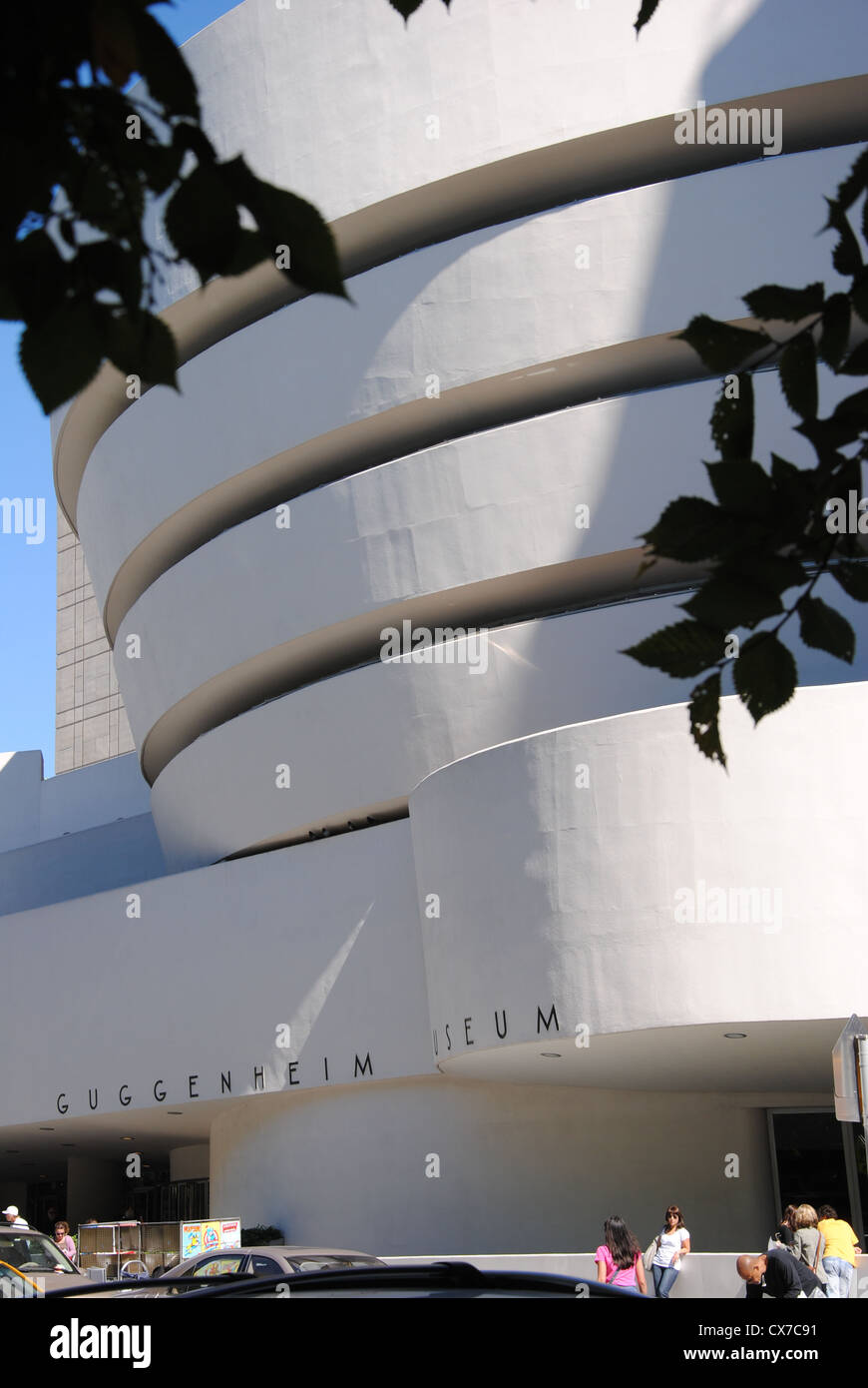 Außen im Guggenheim Museum New York City, USA Stockfoto