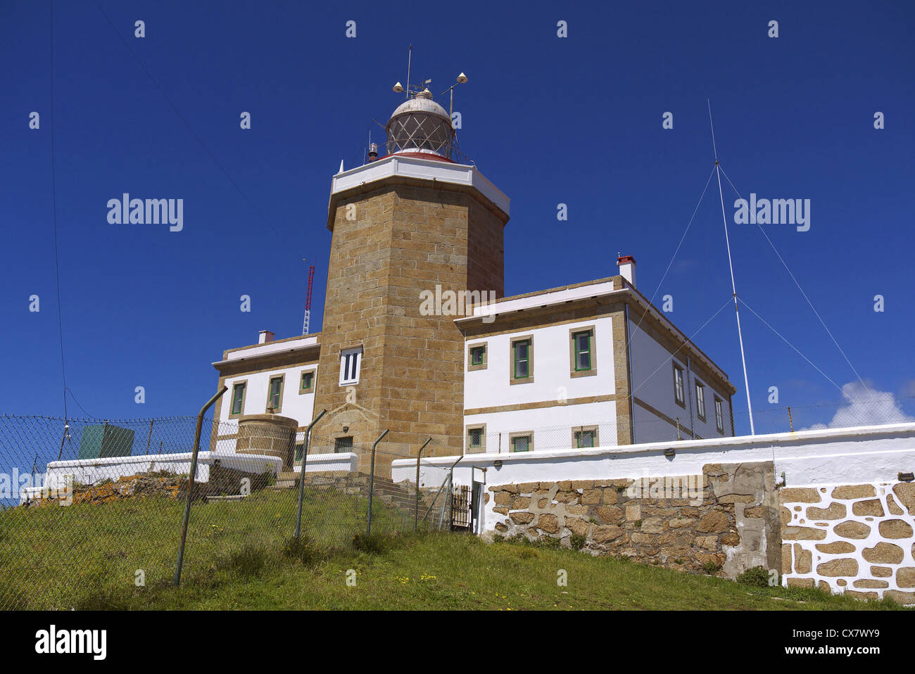 Der Leuchtturm am Cabo Finisterre, Galicien, Spanien. Stockfoto