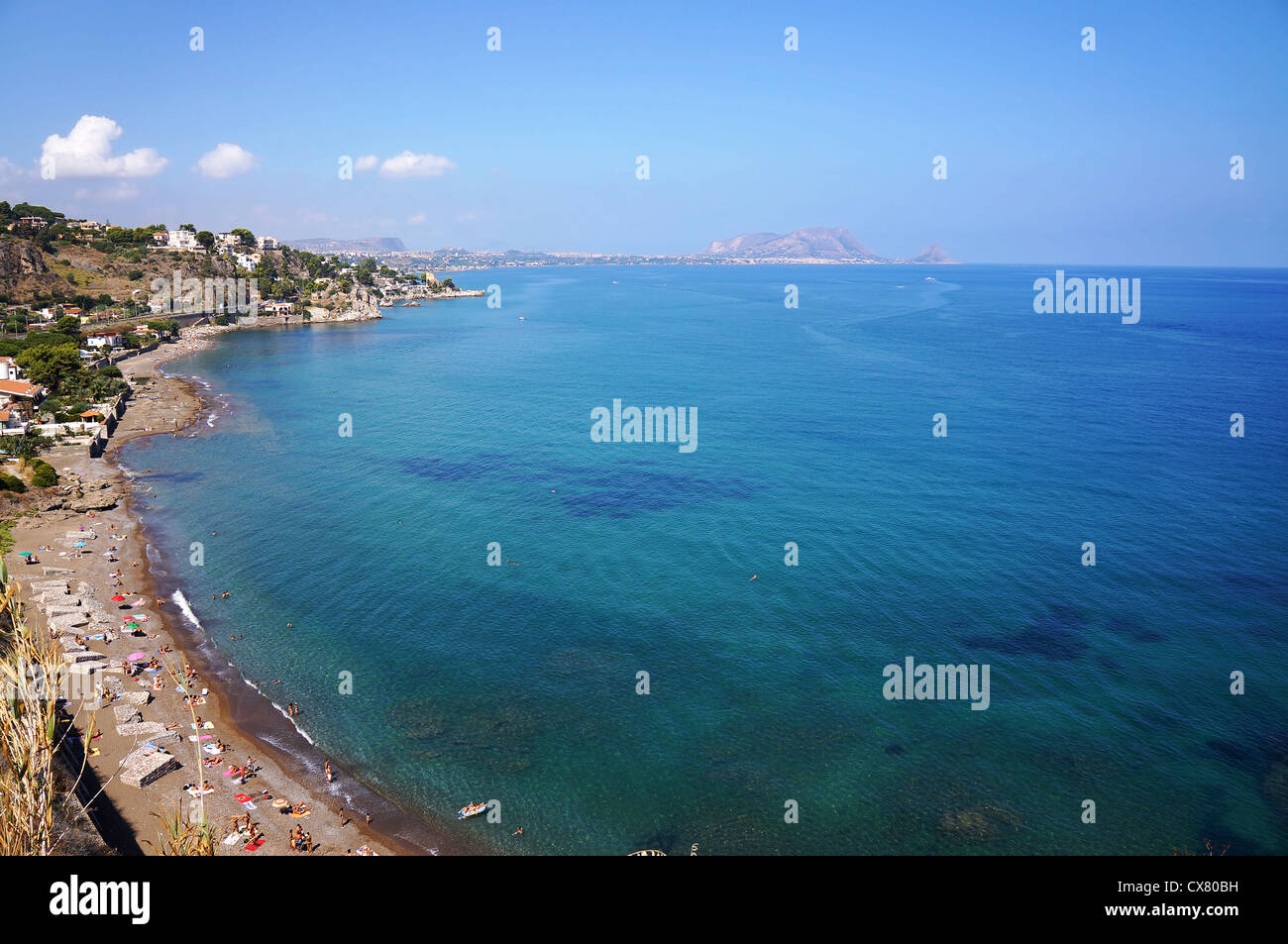 Panoramablick von der Nord West Küste von Sizilien mit seinem kristallklaren Meer Stockfoto